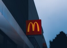 "McDonald's" uz laiku slēdz savus restorānus Krievijā