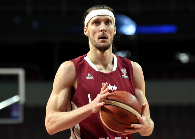 Bērziņam un "Lietkabelis" liela uzvara Eirokausā; Timma bez punktiem NBA G līgā