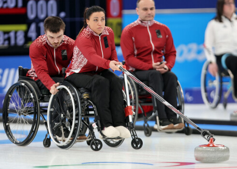 Latvijas ratiņkērlinga izlase paralimpisko spēļu turnīru noslēdz ar pamatīgu zaudējumu