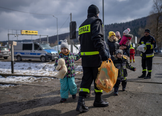 Ukrainas bēgļu skaits pārsniedzis 2,3 miljonus