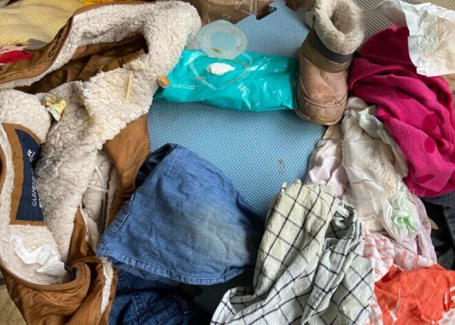 "Все это настолько отвратительно, что тошнит": организации просят не жертвовать беженцам купальники и сгнившую одежду
