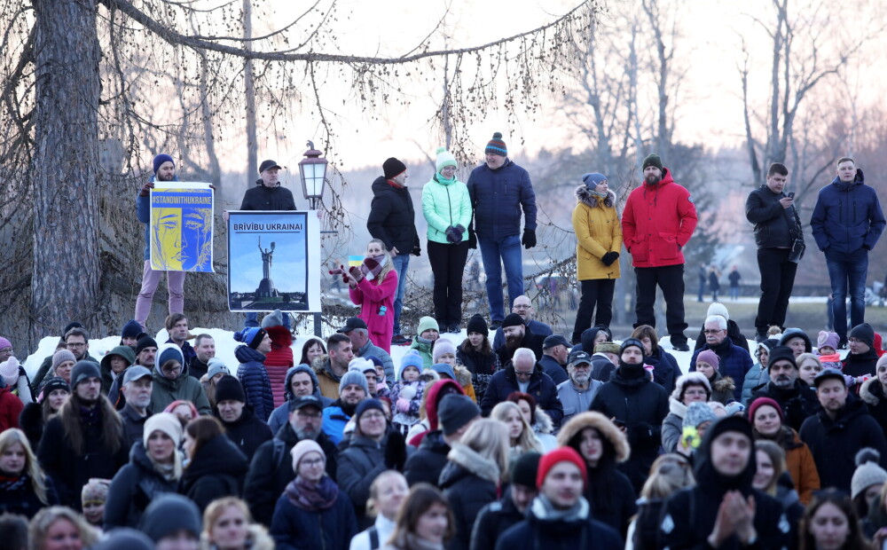 Atbalsta koncerts Ukrainai "Roks pret okupāciju" Cēsu pils parkā 2022