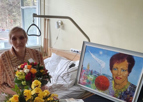 Uļa nonākusi mediķu un fizioterapeitu aprūpē, jo pirms gada leģendārā sportiste lauza gūžu. Viņa tagad vairākus mēnešus uzturas Vaivaru rehabilitācijas centrā, un veselība lēnam uzlabojas - Uļa jau spēj mazliet pastaigāt ar staiguļa palīdzību.