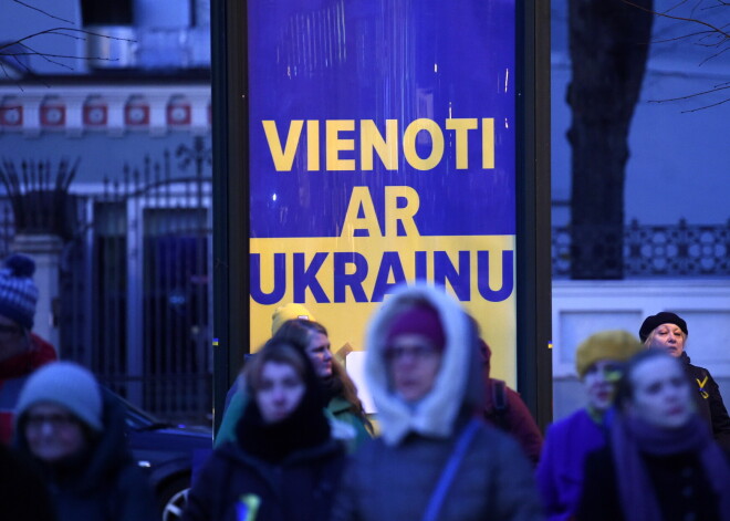 Украинских беженцев можно будет принимать на работу без действующего Covid-сертификата