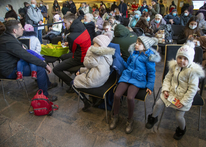 Нацобъединение предлагает обучать детей украинских беженцев на латышском языке