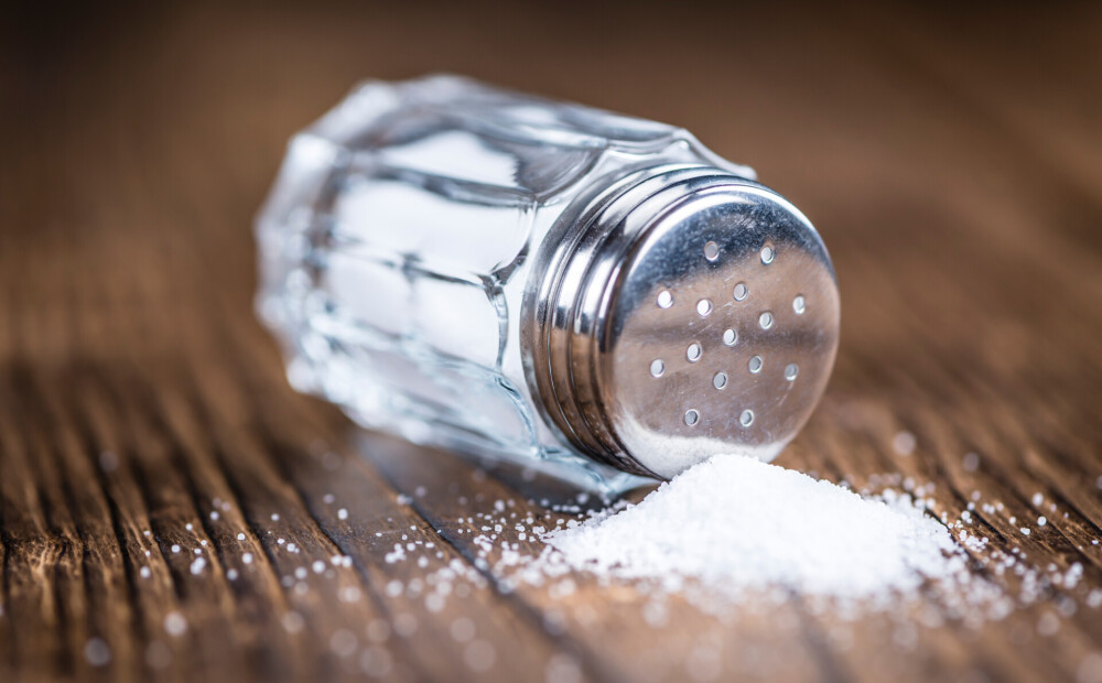 Kā zināt, vai pārtikas produkts satur par daudz sāls? 