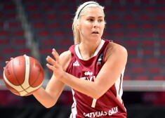 Latvijas sieviešu basketbola izlases spēlētāja Elīna Babkina.