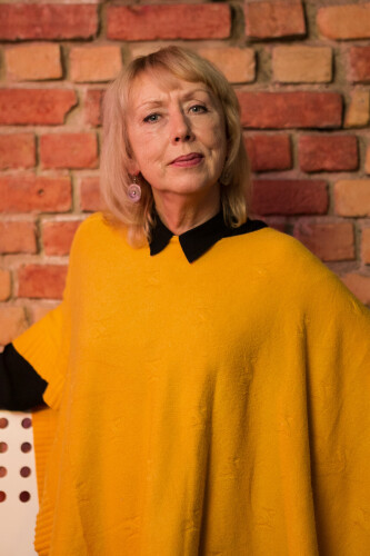 Ieva Akuratere.