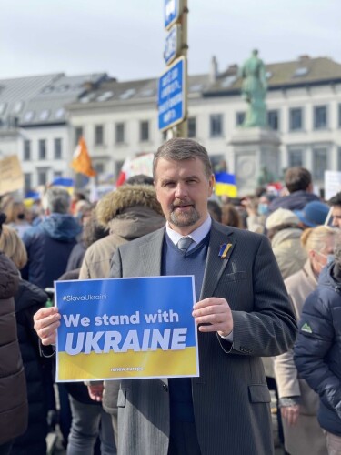 Ivars Ijabs (Attīstībai/Par!) Eiropas Parlamentā strādā Pētniecības un enerģētikas, Ekonomikas un Iekšējā tirgus komitejās, delegācijā sadarbība ar ASV un darbojas liberāli centriskajā politiskajā grupā Renew Europe.