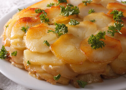 Pommes Anna jeb kartupeļu sacepums