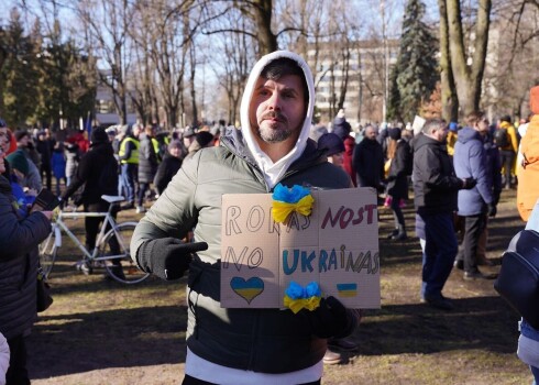 "Мы больше не будем прежними": латвийские артисты почти единодушны в своих мнениях о войне в Украине