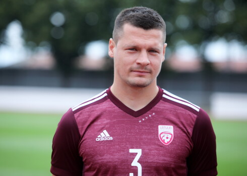 Latvijas futbola izlasei pret Kuveitu un Azerbaidžānu nevarēs palīdzēt Ošs un Ontužāns