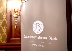 Bankas "Baltic International Bank" uzraksts.