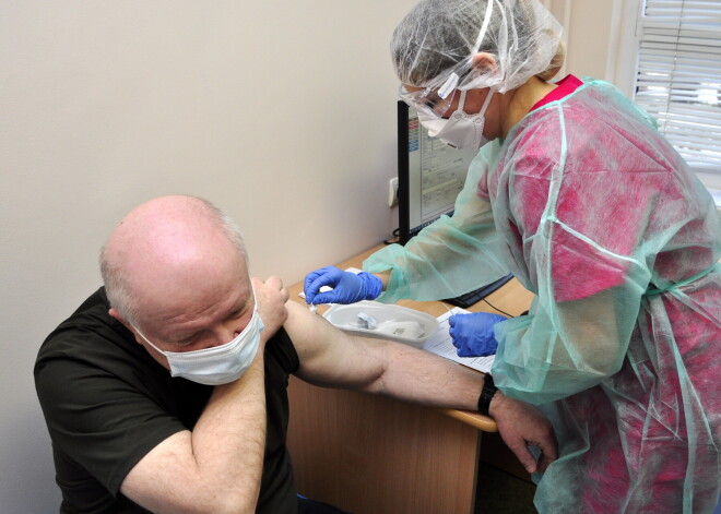 Covid не спит! Пожилых людей будут побуждать вакцинироваться