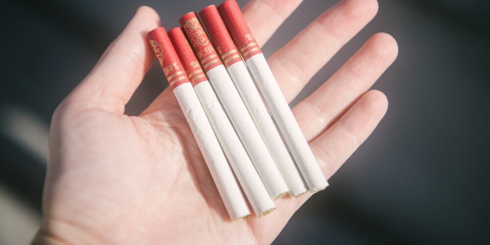 Служба госдоходов: в Латвии успешно борются с контрабандой сигарет