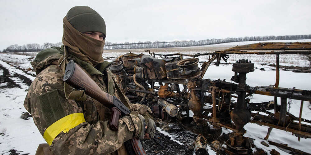 "Bayraktar", "Javelin", "Stinger" – ar ko Ukraina sargā brīvību