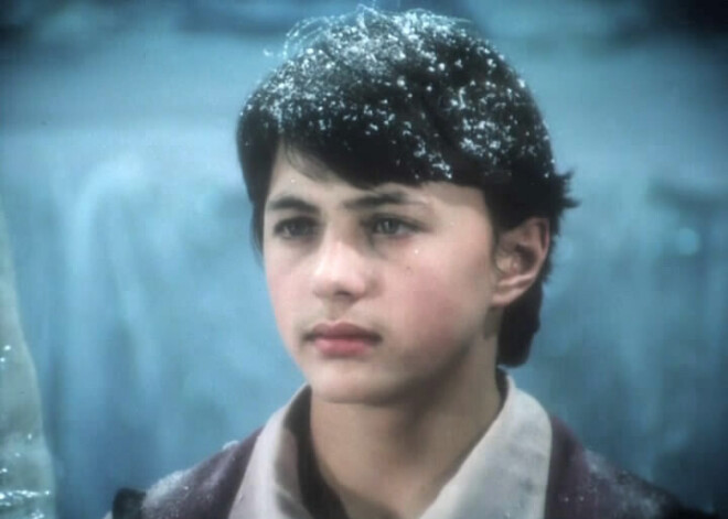 Как сейчас выглядит сын "Кая" Яна Пузыревского, который выпрыгнул из окна 12-го этажа вместе с ним на руках в 1996 году