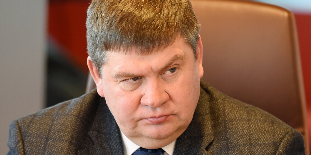 Калвитис не видит возможности платить за природный газ из России рублями