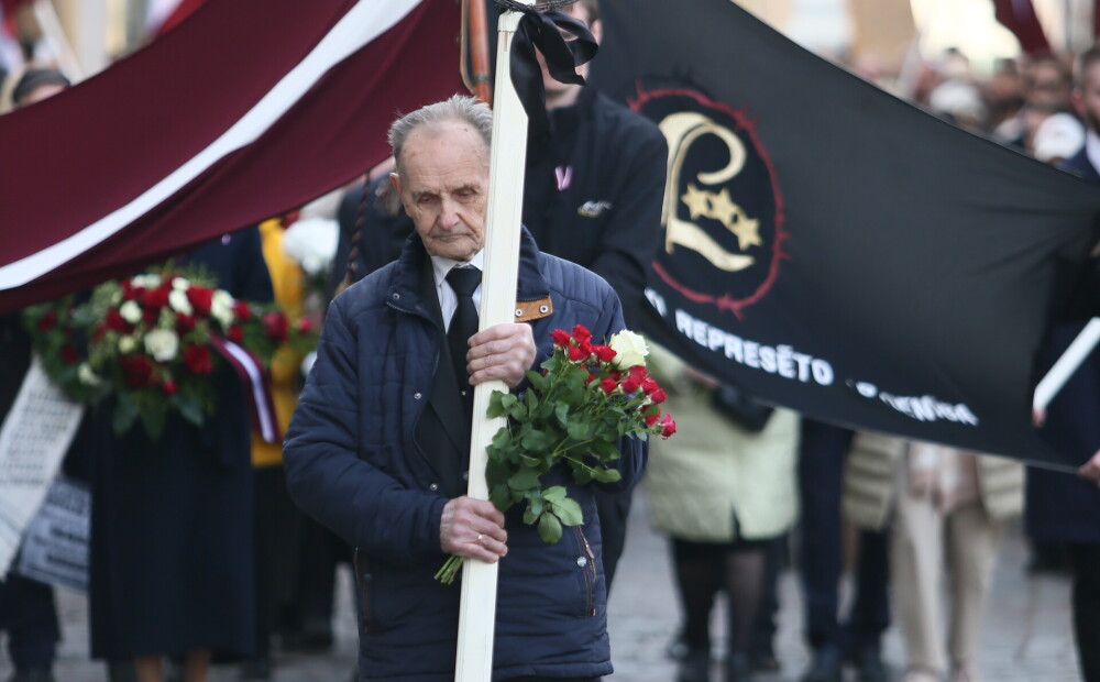 24 апреля армения незабудка. цицернакаберд 2022. турция признает геноцид армян 1915. коммунизм 2022 флаг. жертвы армянского геноцида.