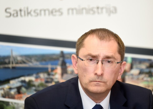 Satiksmes ministrs Tālis Linkaits.