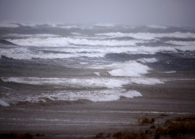 Līdz šim stiprākās vēja brāzmas reģistrētas Ventspils ostā