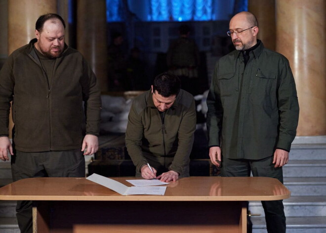 Krievija neiebilst pret Ukrainas vēlmi iestāties Eiropas Savienībā, apgalvo delegācijas vadītājs