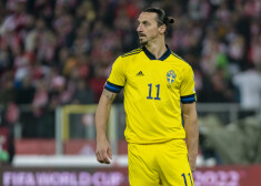 Zlatans Ibrahimovičs izšķirošajā mačā laukumā devās vien 79. minūtē.