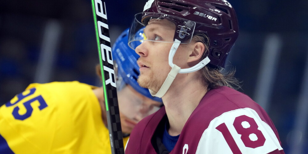 Ābolam gūti vārti zaudētā Zviedrijas hokeja čempionāta ceturtdaļfināla spēlē