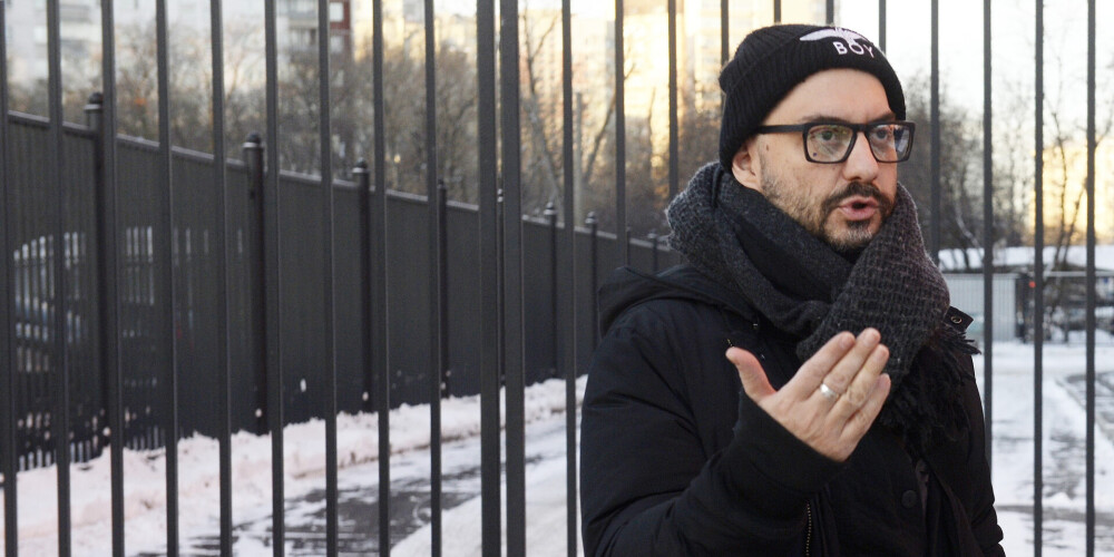Krievijas režisors Serebreņņikovs pēc ceļošanas aizlieguma atcelšanas ieradies Vācijā