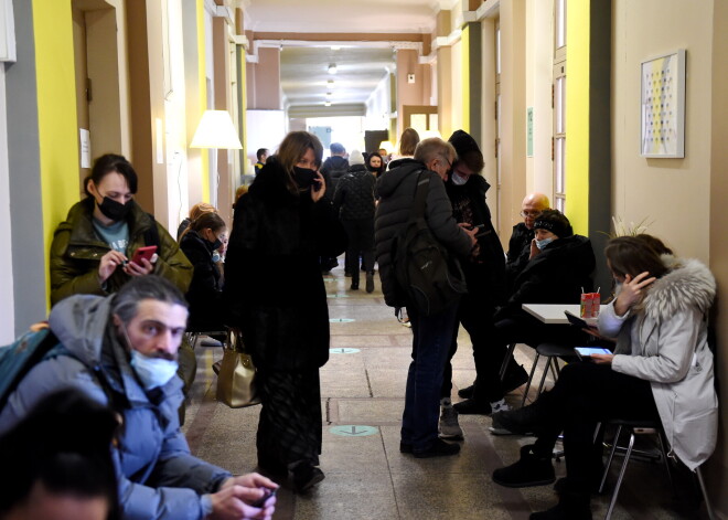 Вид на жительство с правом на трудоустройство в Латвии получили 11 906 украинских беженцев