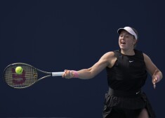 Ostapenko WTA rangā soli no pirmā desmitnieka; Gulbis turpina zaudēt pozīcijas