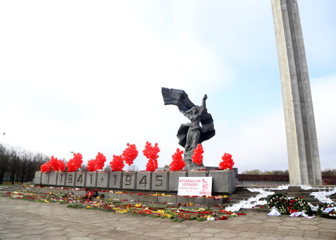 "Он символизирует агрессию": судья - о демонтаже памятника в парке Победы