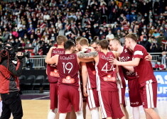 Latvijas vīriešu basketbola izlase, iespējams, ar Porziņģi un Bertānu ierindā aizvadīs spēles pret Lietuvu