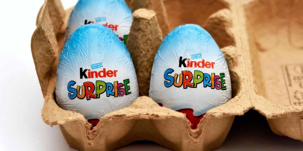 Pēc vairāku cilvēku saslimšanas Lielbritānijā atsauktas šokolādes olas "Kinder Surprise"