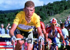 Jans Ulrihs 1998. gada "Tour de France" velobraucienā.