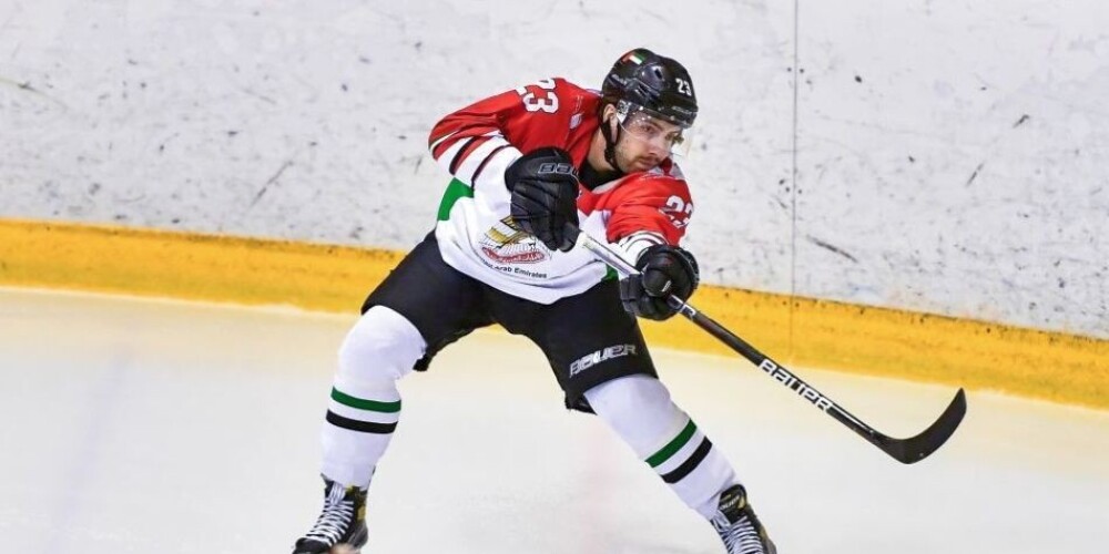 Latvijas hokejists Remess palīdz AAE uzvarēt pasaules čempionāta trešajā divīzijā