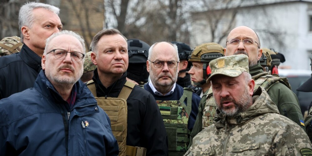 Президенты стран Балтии и Польши посетили разрушенную войной Бородянку