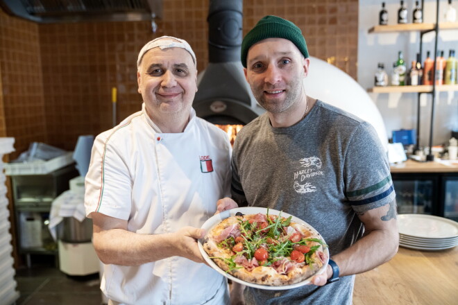 Gatis Irbe un picu meistars Alčīde ar 30 gadu pieredzi Itālijā.