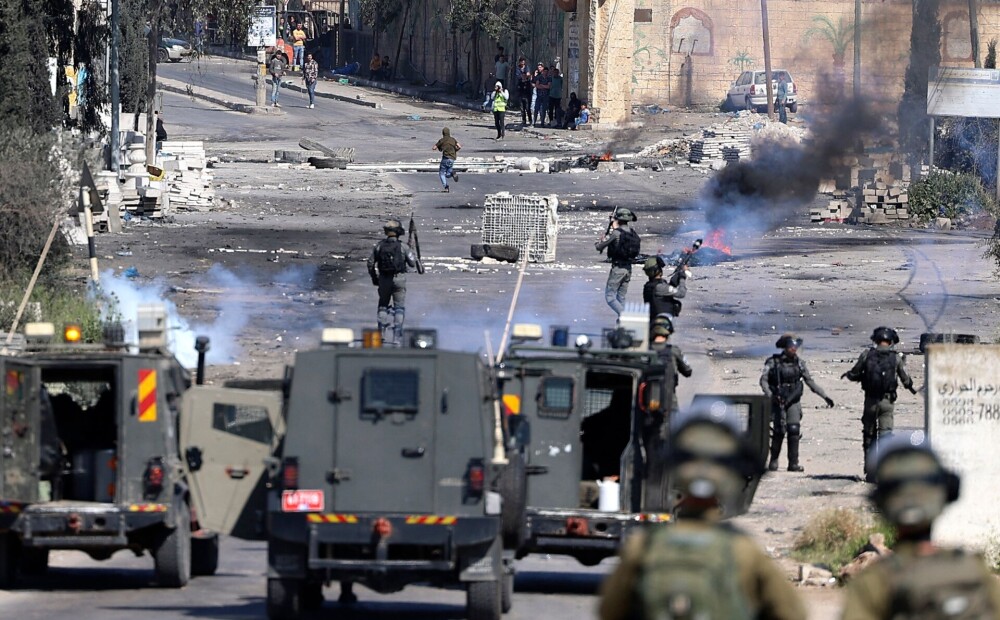 Jeruzalemē palestīniešu sadursmēs ar Izraēlas policiju vairāk nekā 150 ievainoto