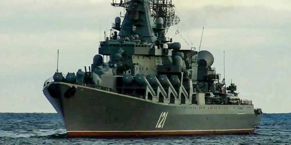 Krievijas karavīri vētras dēļ nespēja evakuēt karakuģa "Moskva" komandu