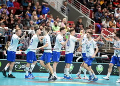 ELVI florbola līgas spēle par 1. vietu starp Kocēnu "Rubene" un Cēsu "Lekrings" komandām ''Arenā Rīga''.