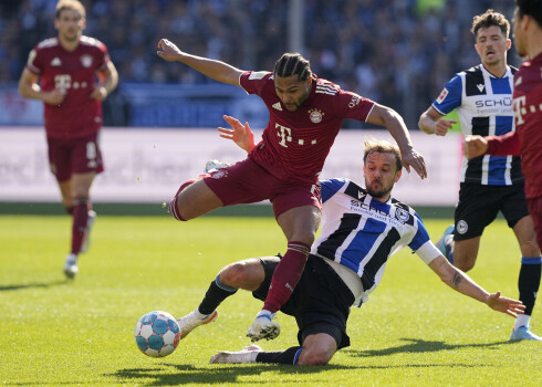 Minhenes "Bayern" nonāk uzvaras attālumā no čempionu titula