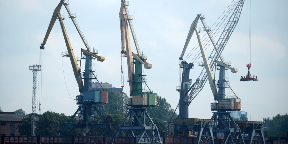 В Россию через Рижский порт везут военное сырье