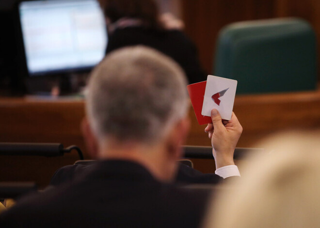 Saeima lems par Latvijas pilsonības atņemšanu kara noziegumu atbalstītājiem