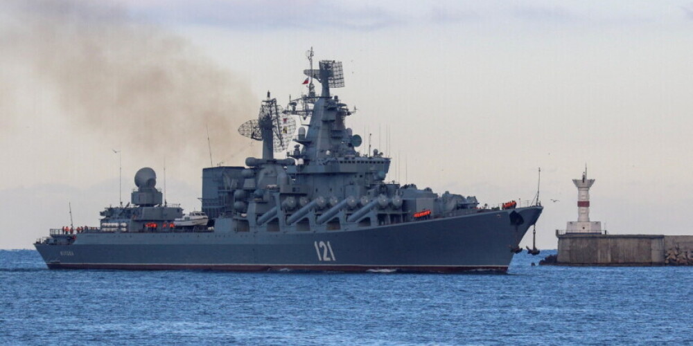 Meklējot vainīgo "Moskva" nogrimšanā, aizturēts Krievijas Melnās jūras flotes komandieris