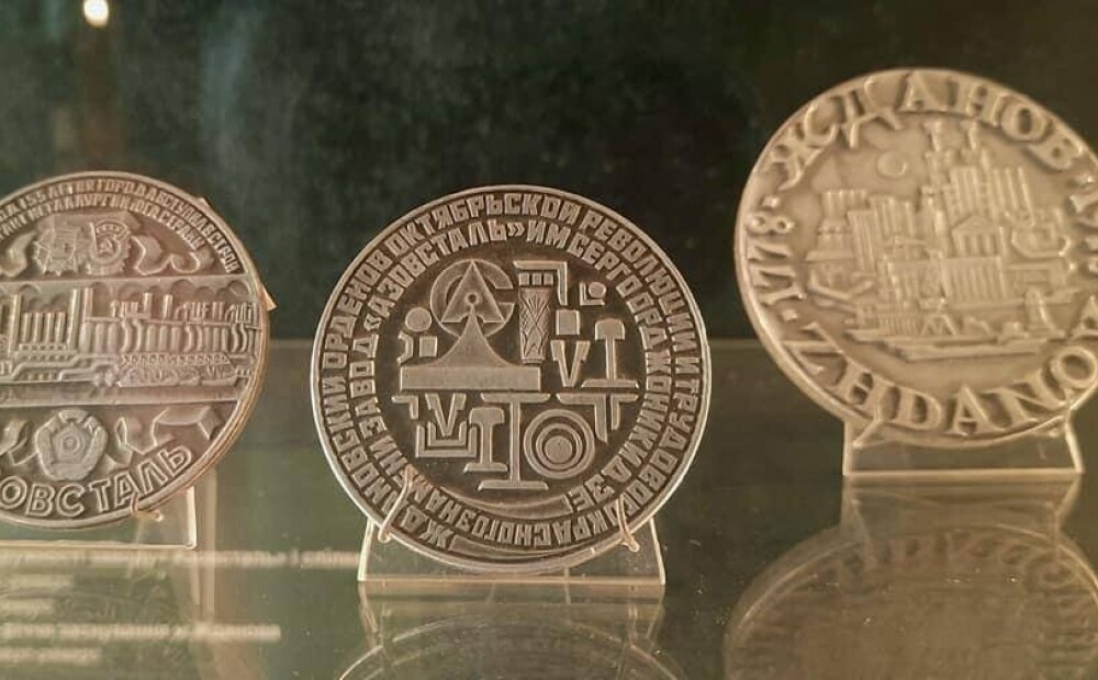 Krievu okupanti Mariupolē nozaguši unikālo Juhima Harabeta kolekciju