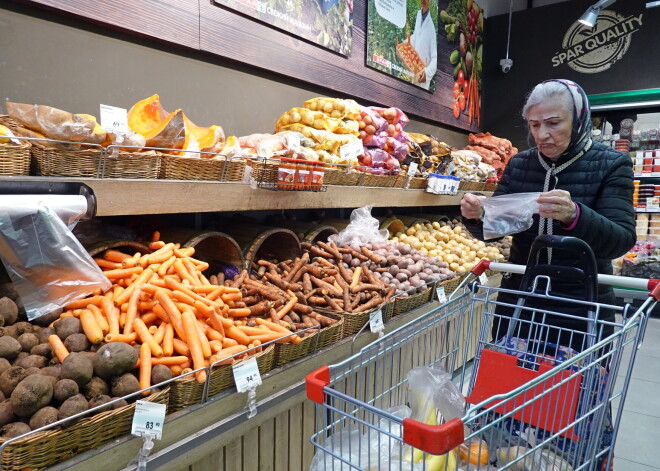 Četri veidi, kā Krievija mēģina pierādīt, ka spēj sadzīvot ar sankcijām