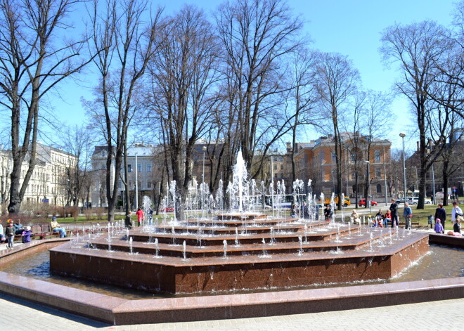 В выходные в Риге возобновит работу фонтан у Дома конгрессов