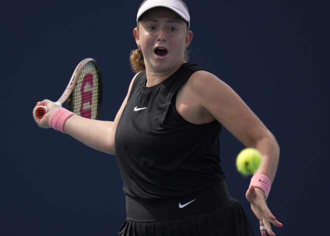 Ostapenko WTA rangā zaudē pozīciju