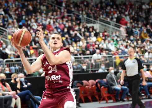 Latvijas basketbola izlases uzbrucējs Andrejs Gražulis.